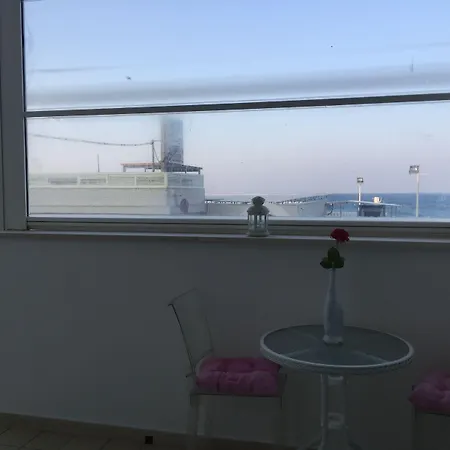 Πανσιόν Palese Profumo Di Mare 2*